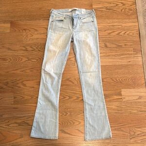 Light Blue Women's Abercrombie Jeans